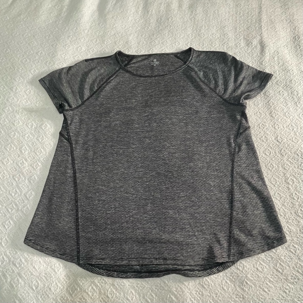 Talbots Charcoal Short Sleeve Tee Size Medium‎